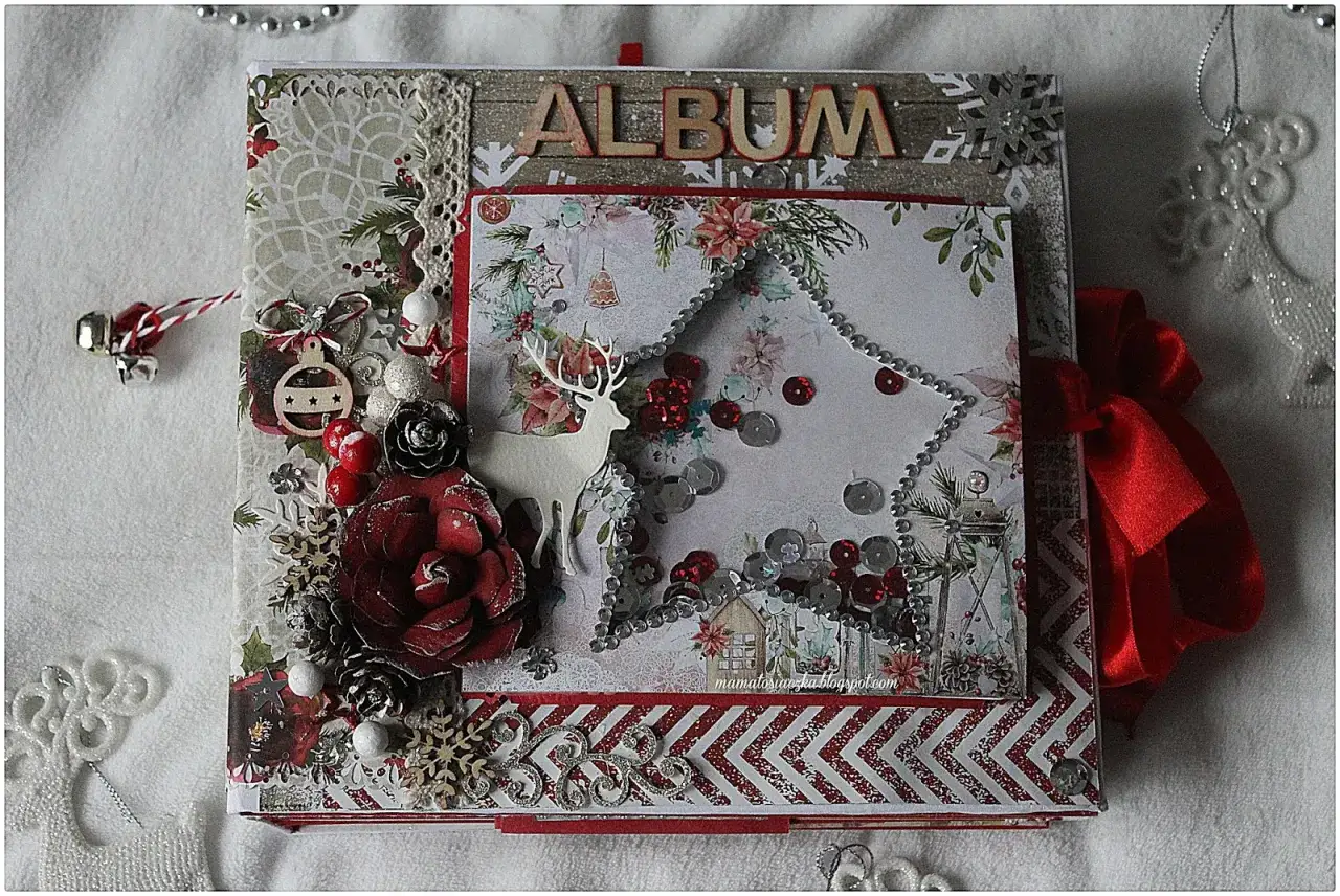 Świąteczny album z reniferem i gwiazdą, idealny pomysł na album pełen wspomnień.